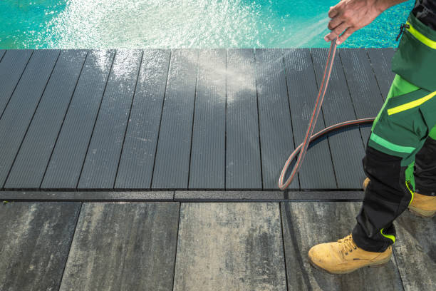 Best Garage Pressure Washing  in Story City, IA
